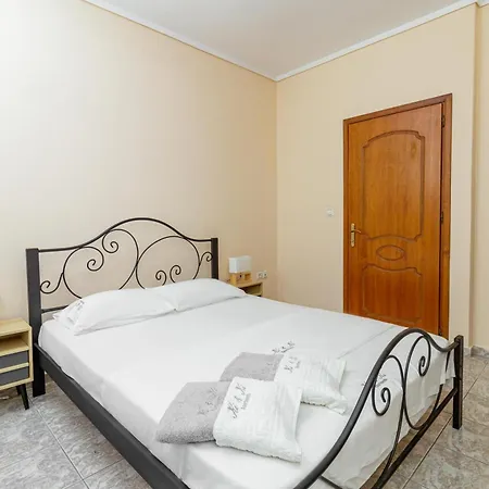 Ki &ki New Apartman Néa Mihanióna