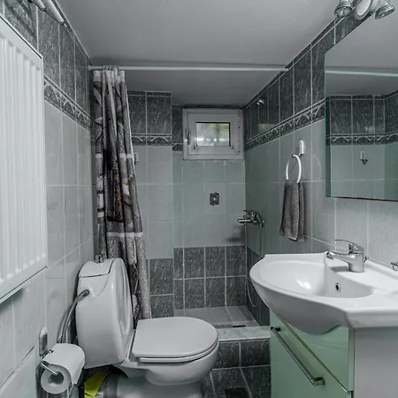 Apartman Ki &ki New Néa Mihanióna